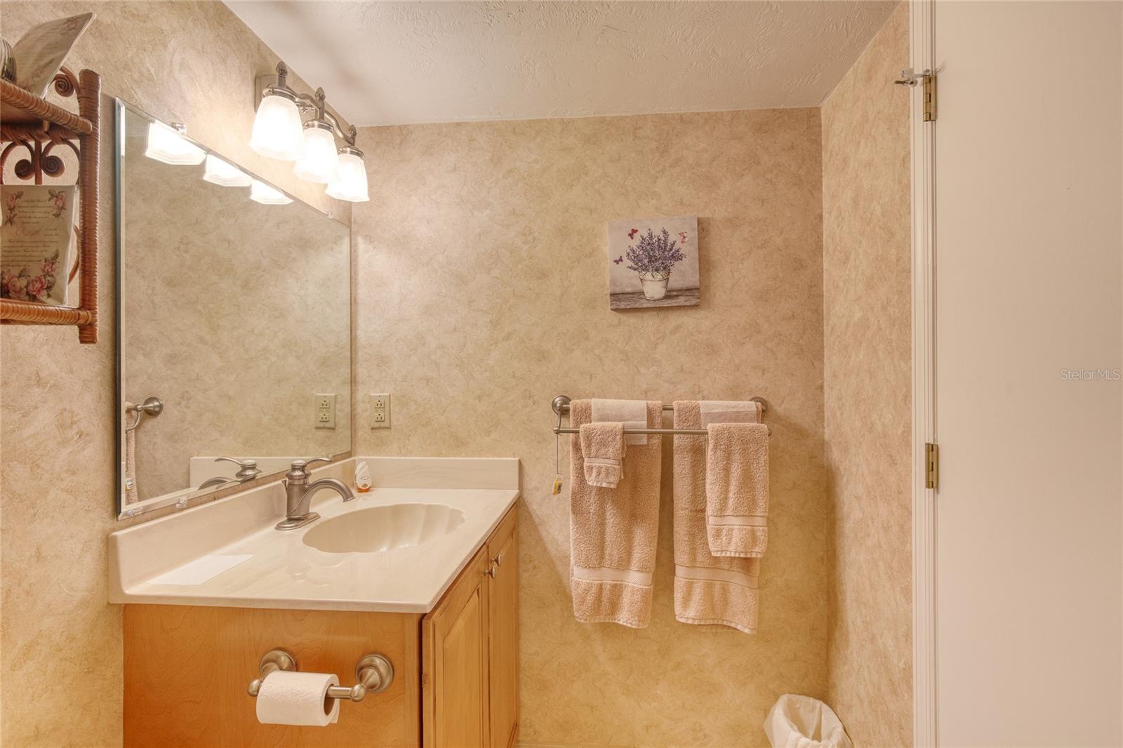 1513 Ocean Shore Blvd #3c Property Photo 22