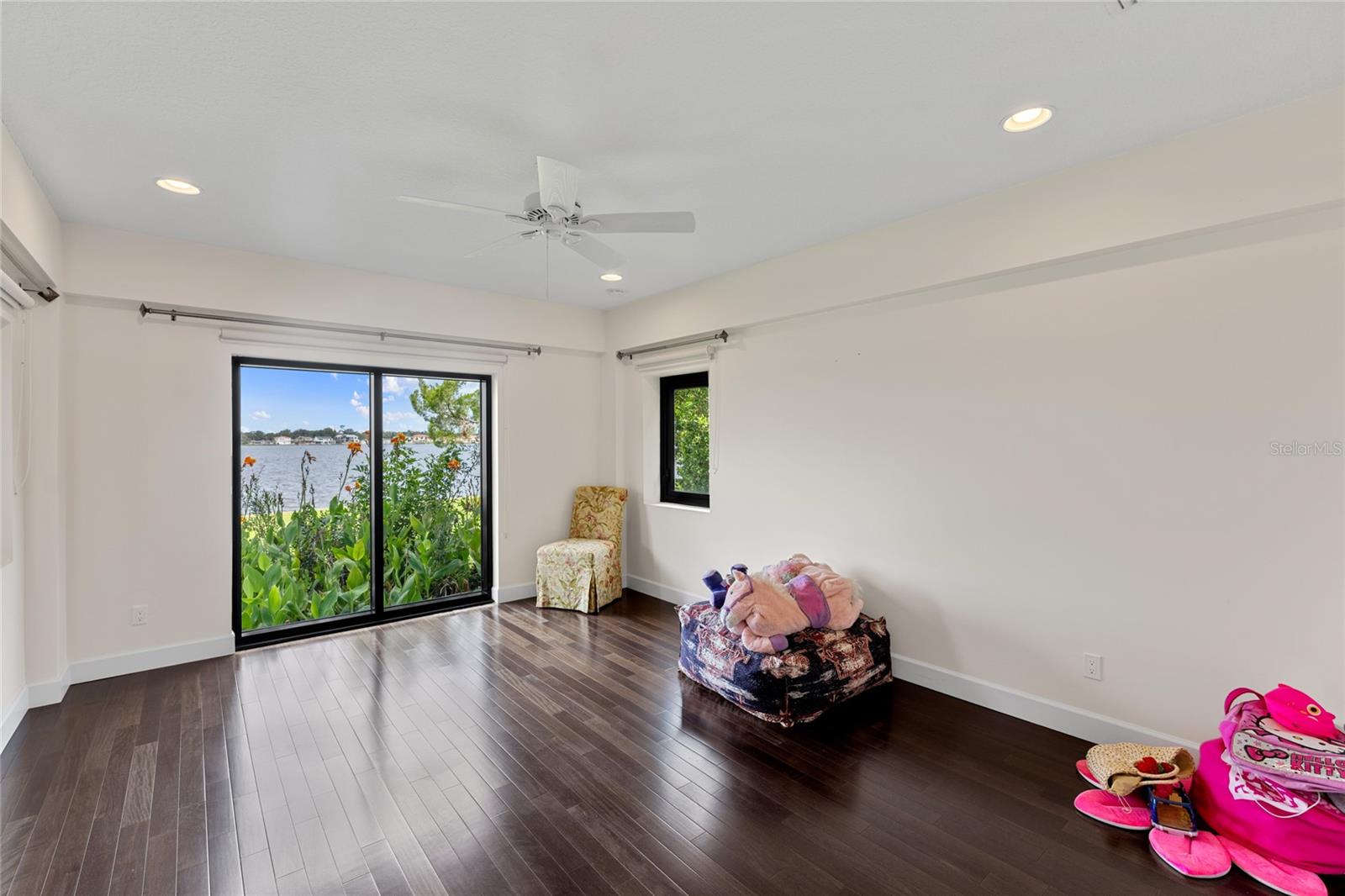 200 John Anderson Dr Property Photo 37