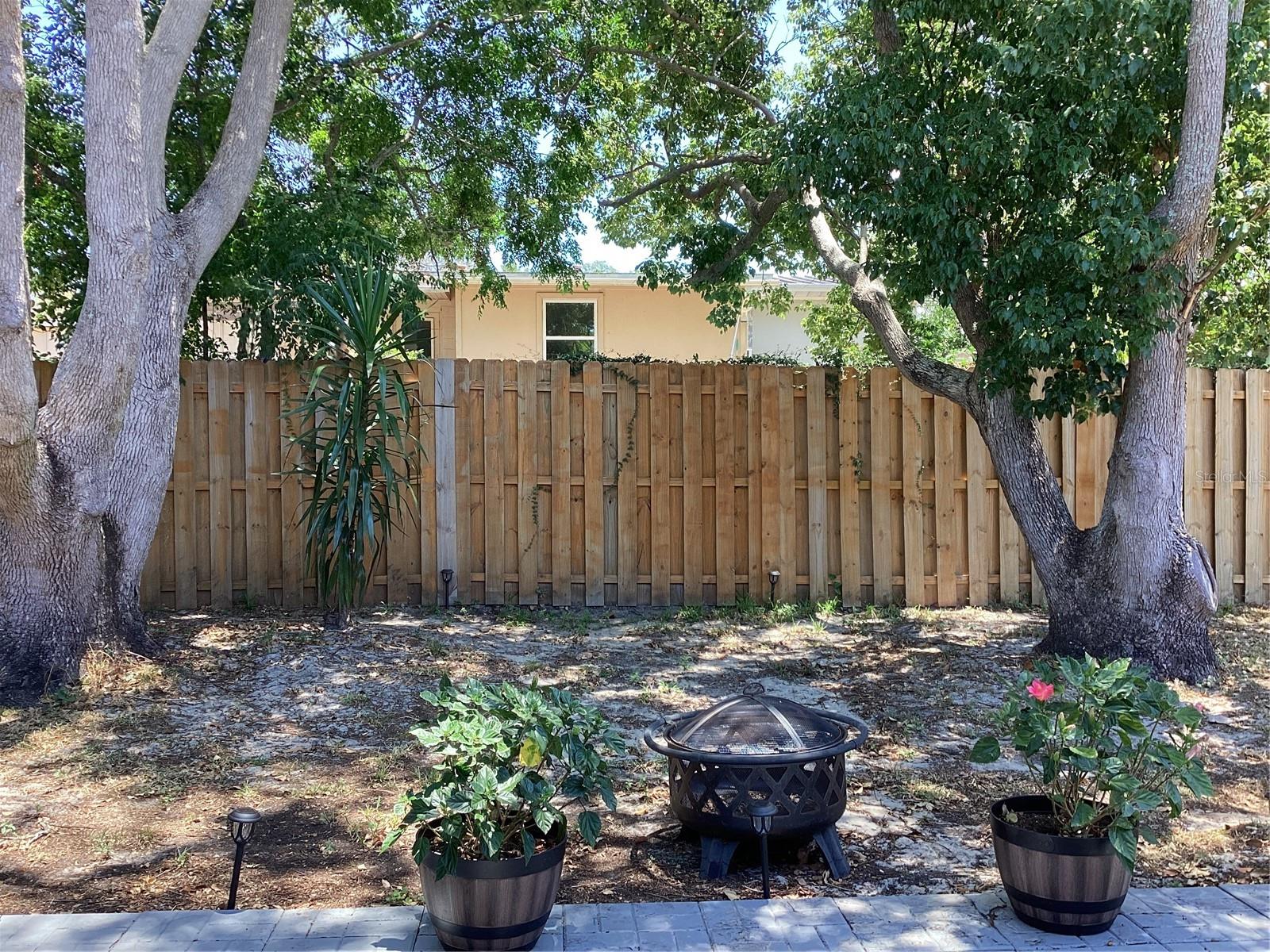 1028 Embassy Ave Property Photo 7