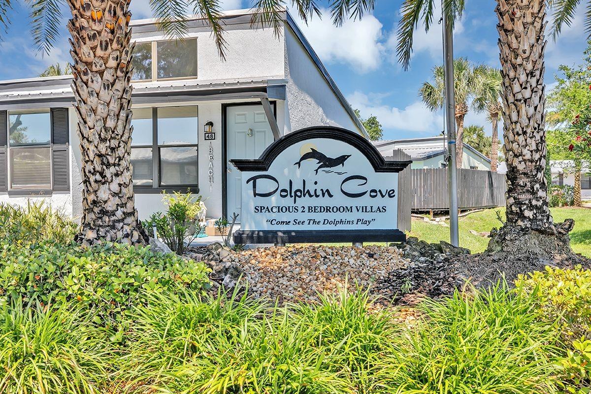 44 Jacaranda Cay Ct #44 Property Photo 3