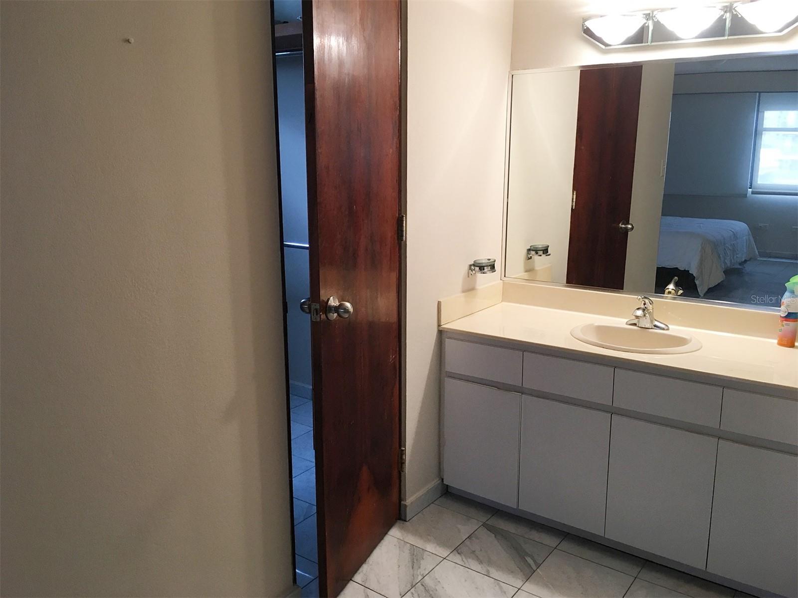 1483 Ashford Ave #602 Property Photo 16