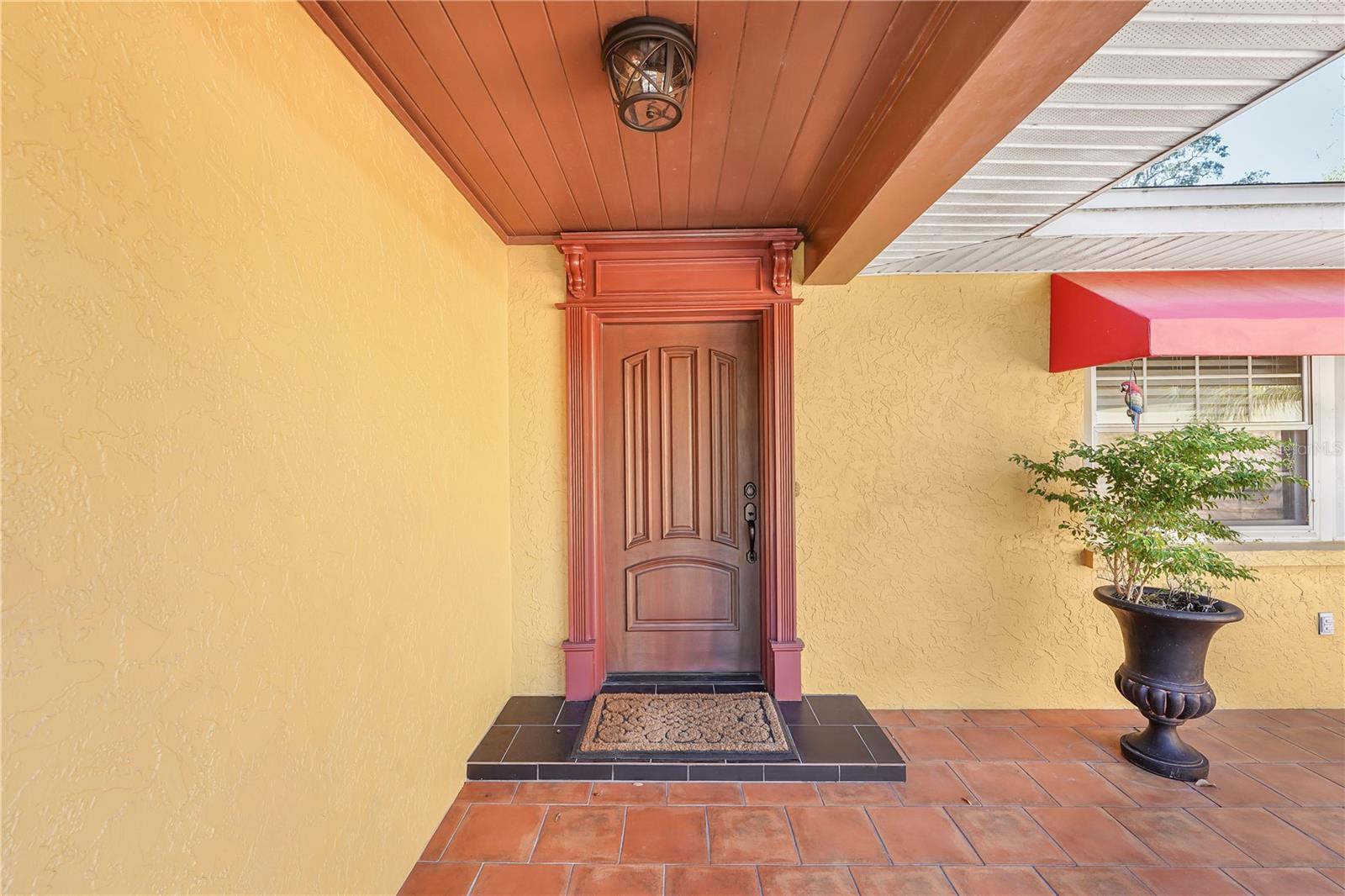 7210 N Habana Avenue Property Photo 3
