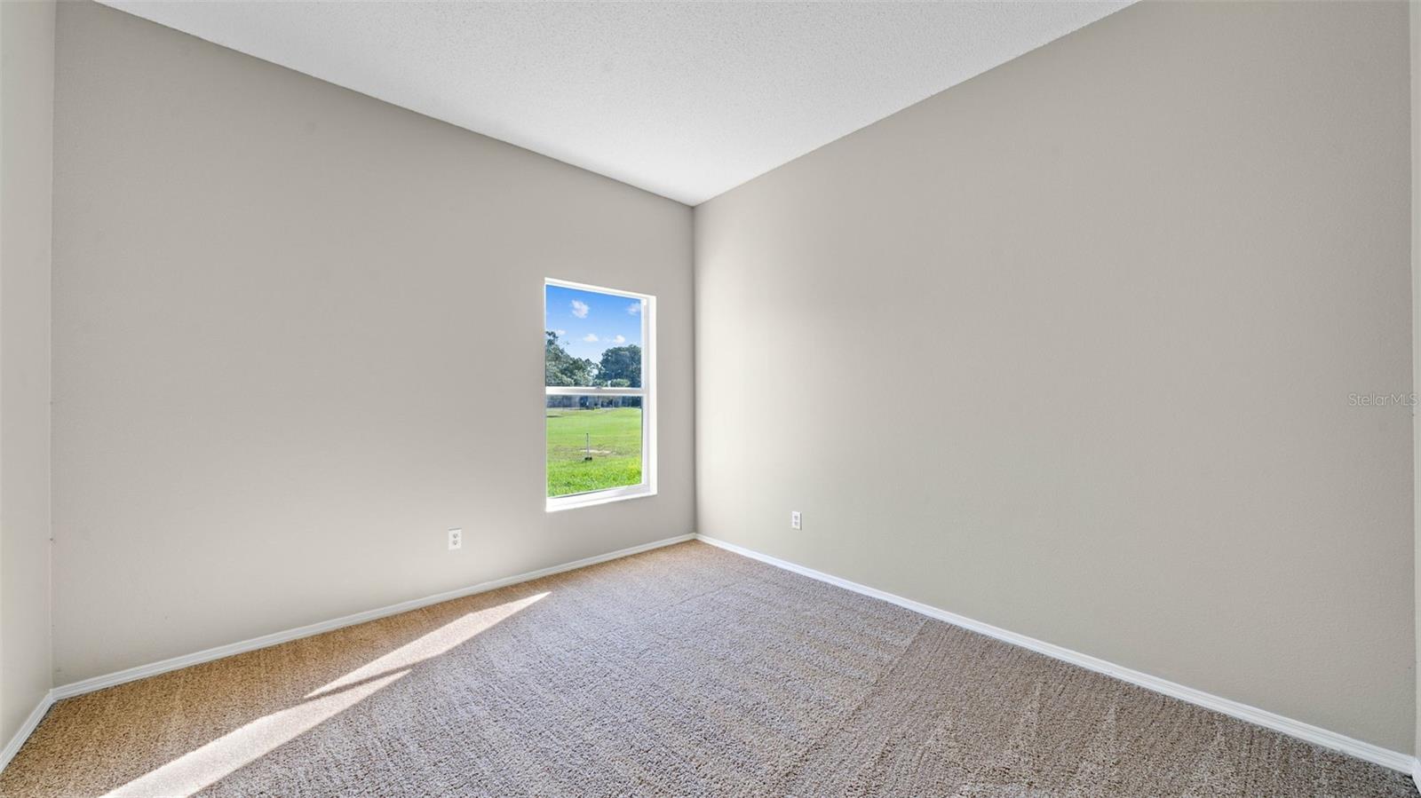 745 Jaybee Ave Property Photo 14