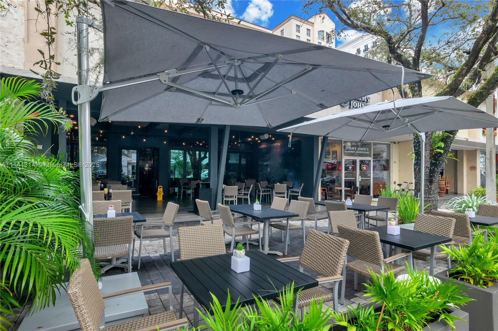 99 Miracle Mile- Restaurant For Sale Property Photo 9