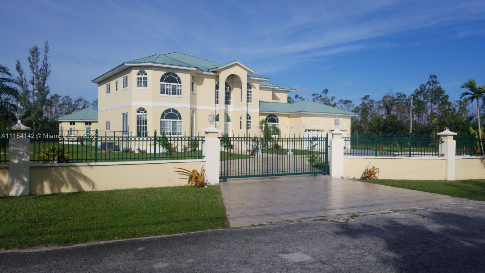 #6 Bahama Property Photo 1