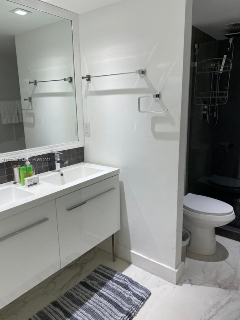 2301 Collins Ave 1503 Property Photo 13