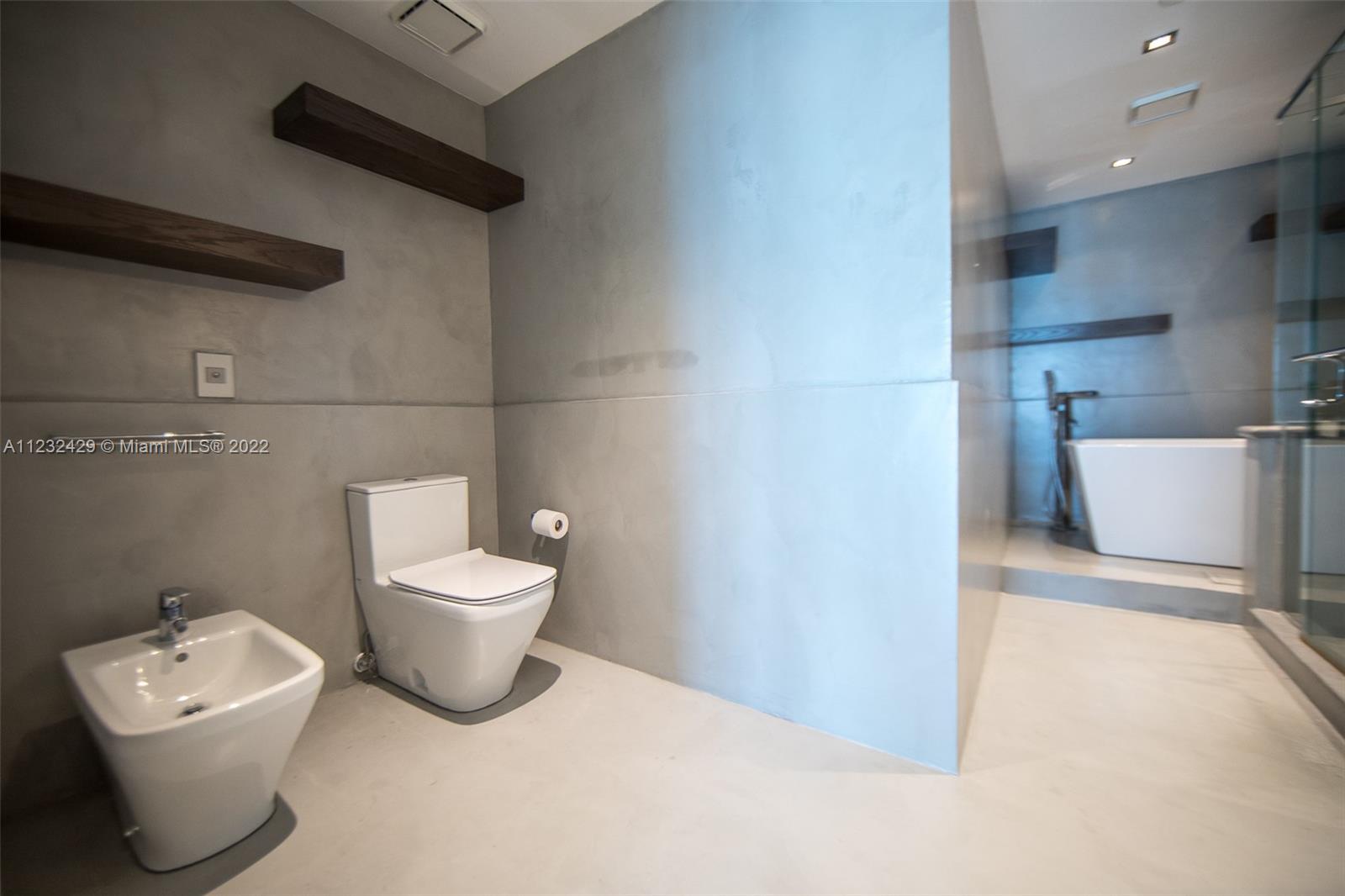 520 West Ave 602 Property Photo 18