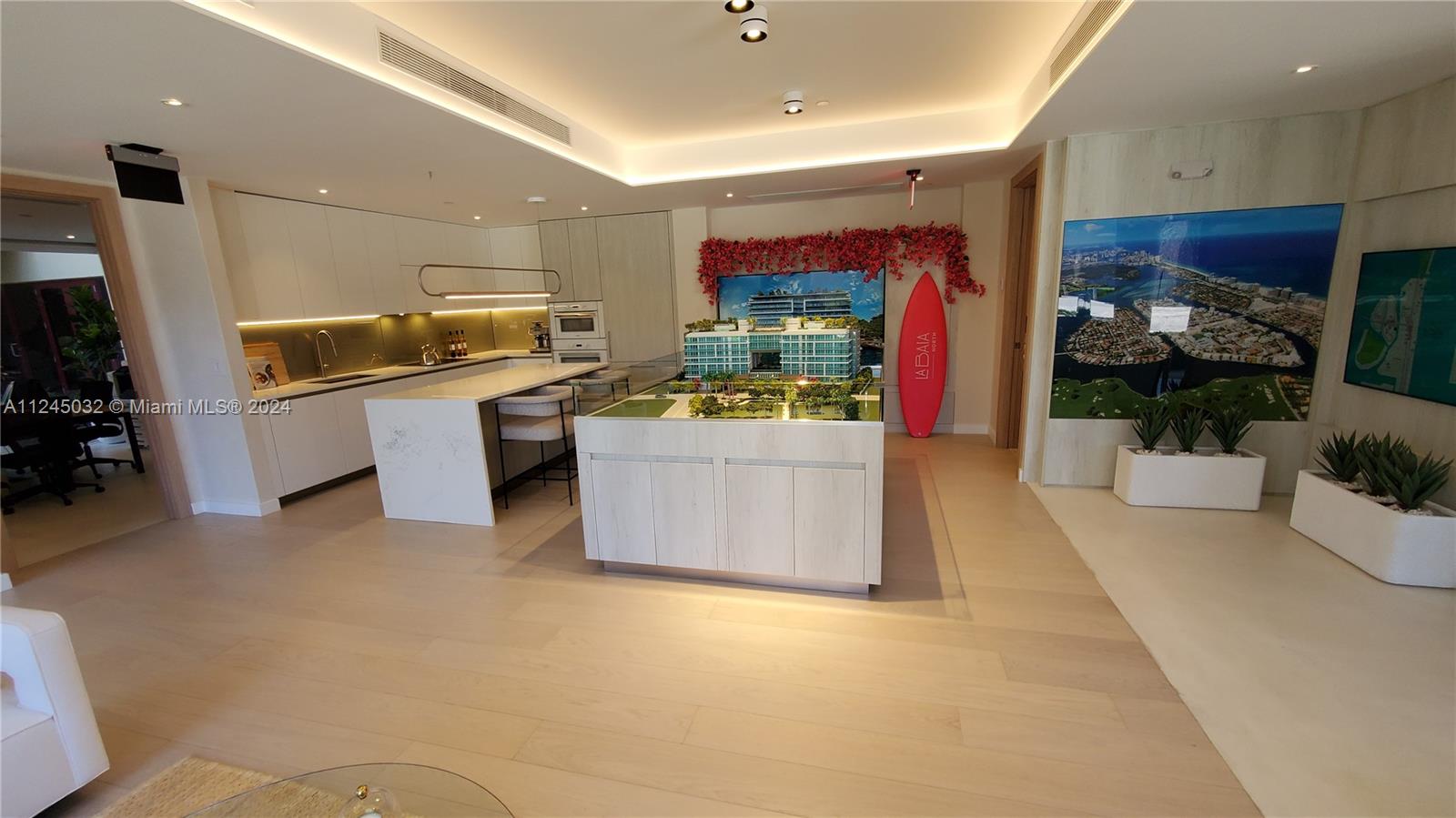 1111 Kane Concourse Property Photo 4