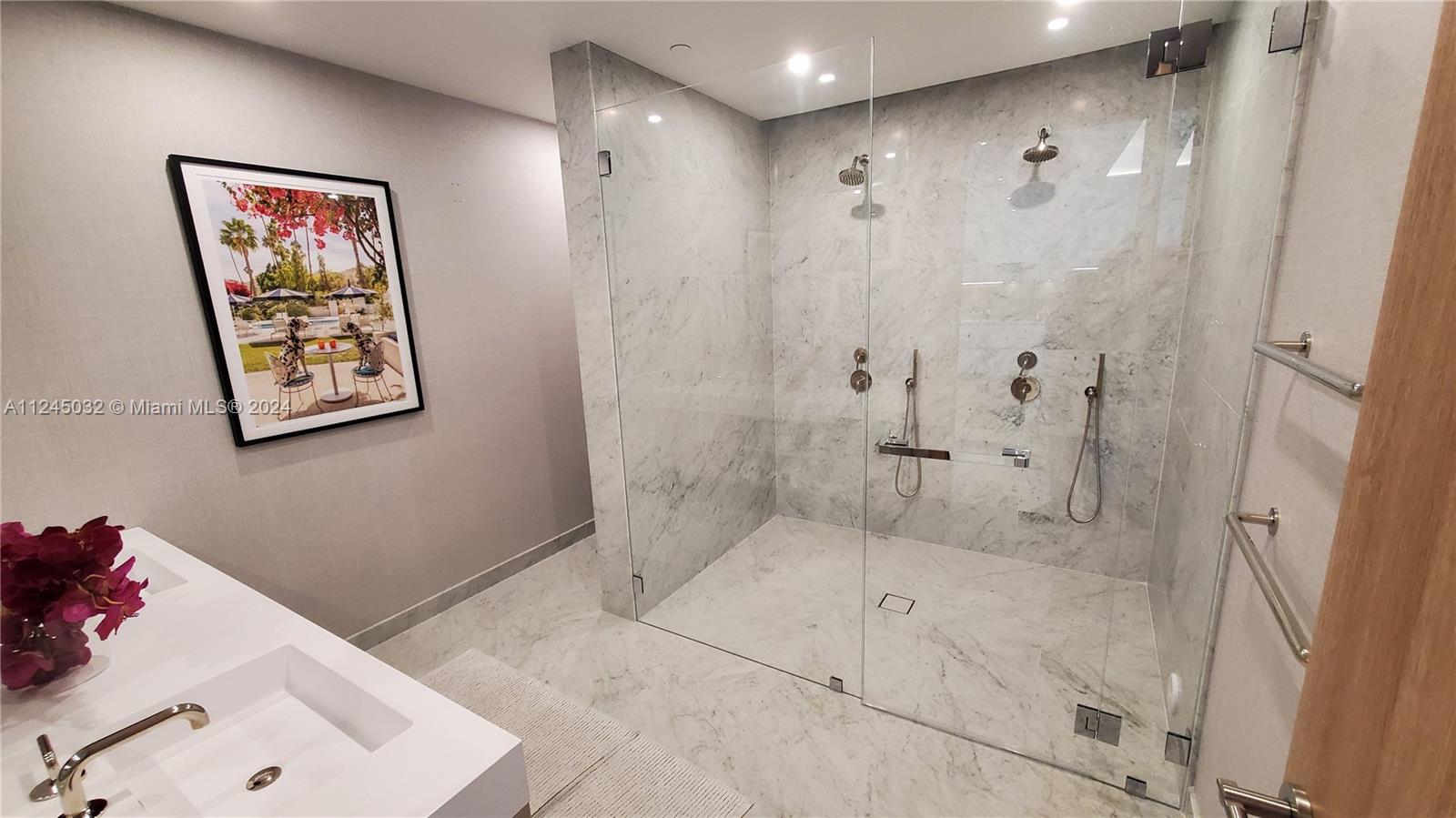 1111 Kane Concourse Property Photo 10
