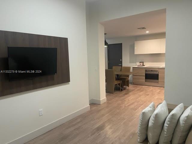 777 N Ocean Dr N317 Property Photo 7