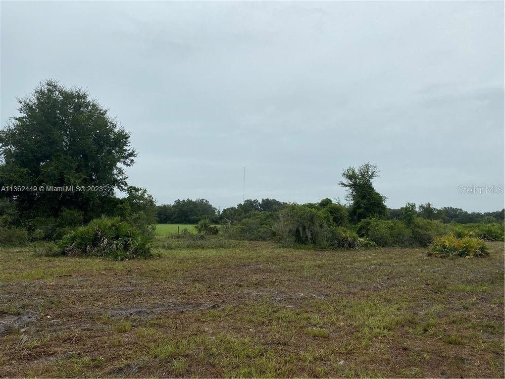 1525 N Brevard Ave Property Photo 5