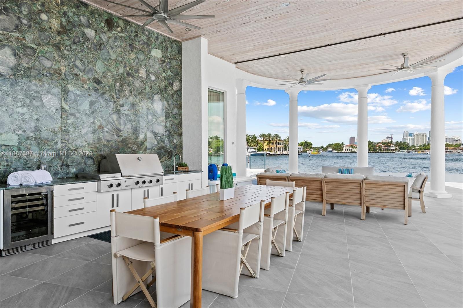 5 Harborage Isle Property Photo 41