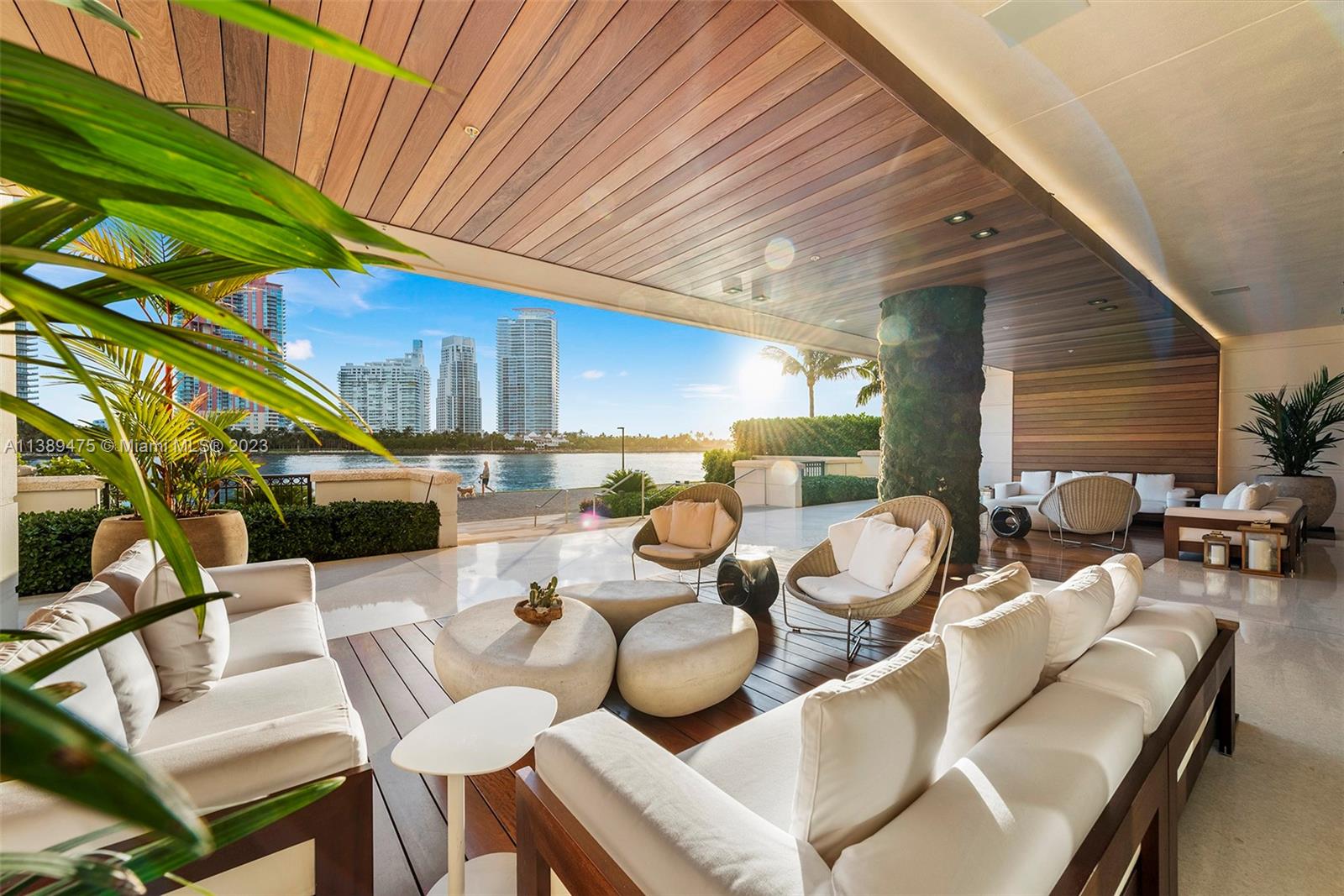 7085 Fisher Island Dr 7085 Property Photo 12