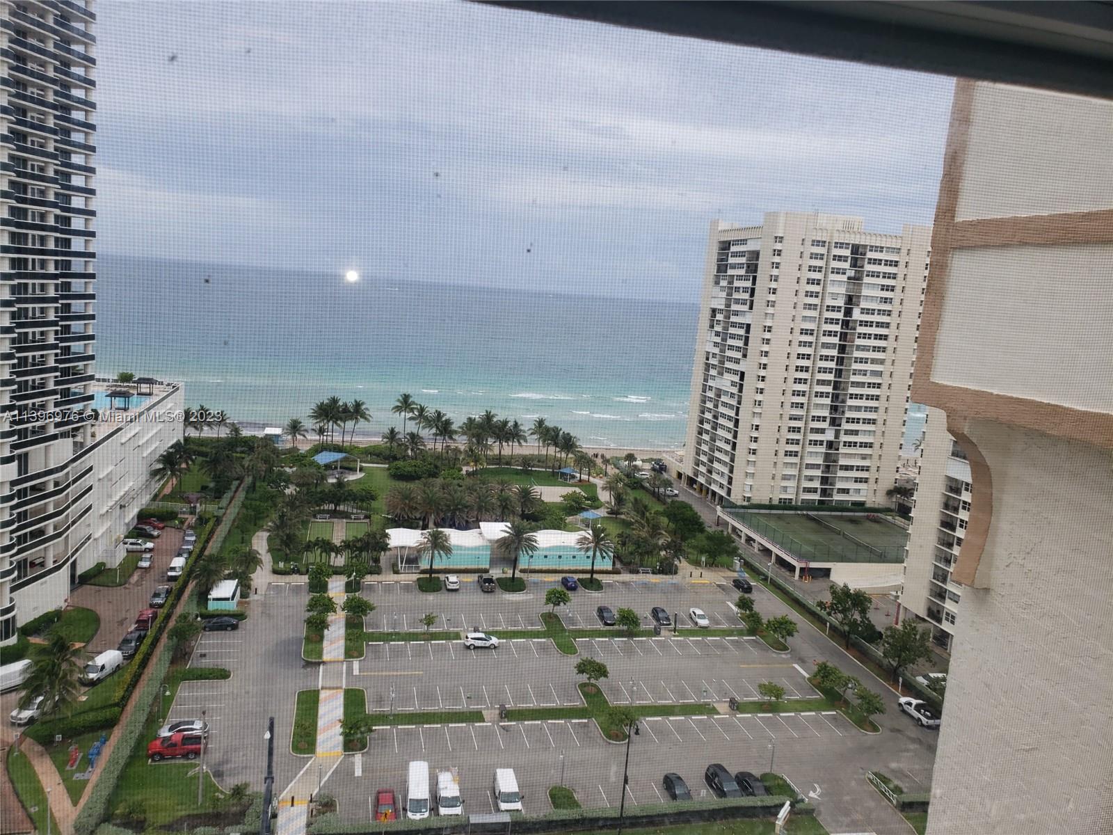 1865 S Ocean Dr 19E Property Photo 1