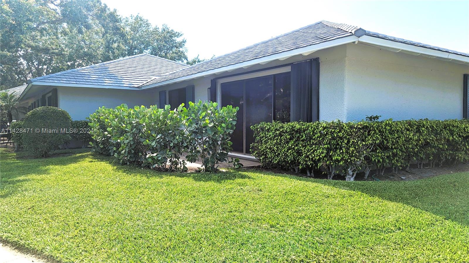 201 Club Dr 201 Property Photo 7