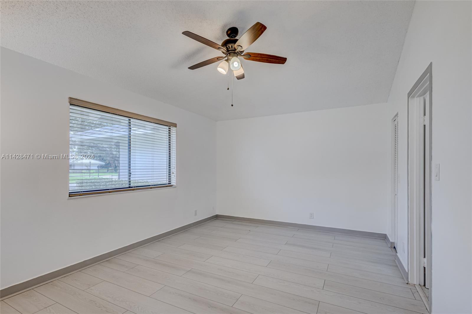 201 Club Dr 201 Property Photo 32