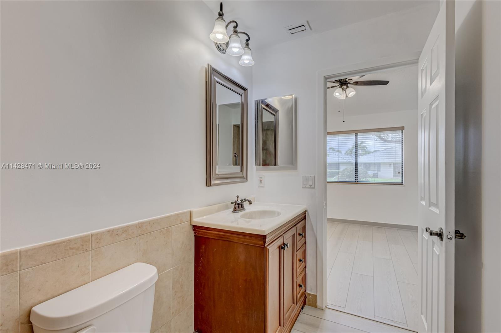 201 Club Dr 201 Property Photo 34