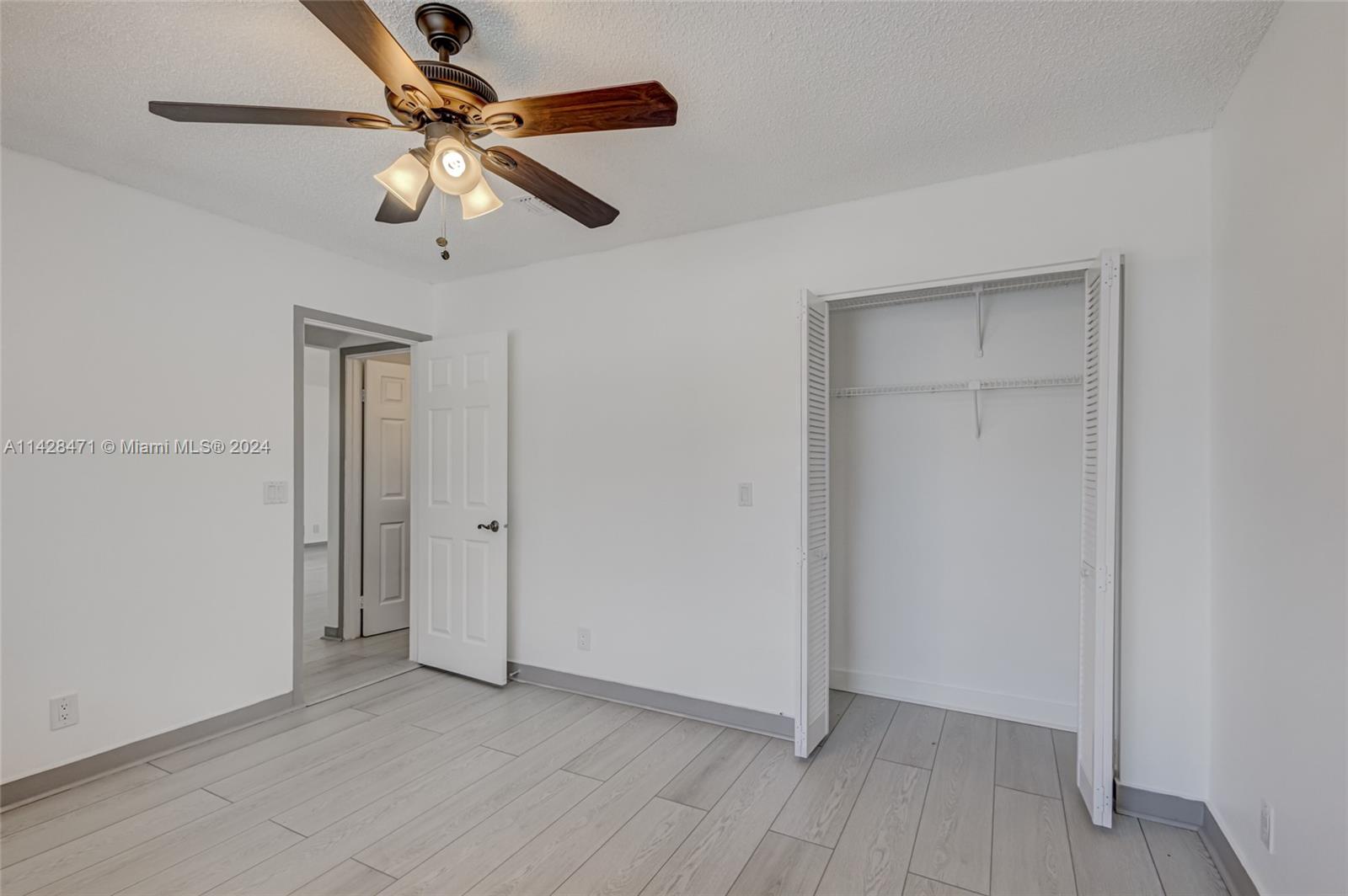 201 Club Dr 201 Property Photo 36