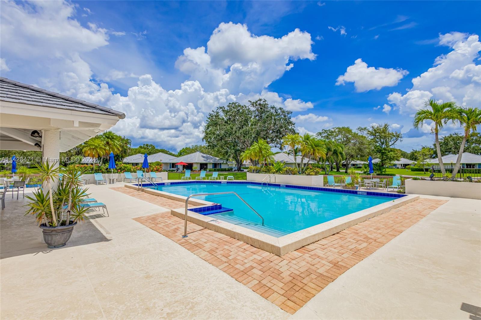 201 Club Dr 201 Property Photo 43