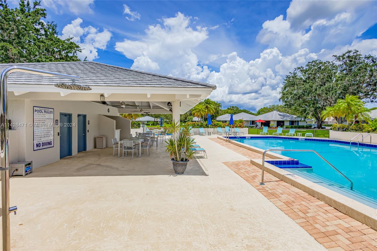 201 Club Dr 201 Property Photo 44