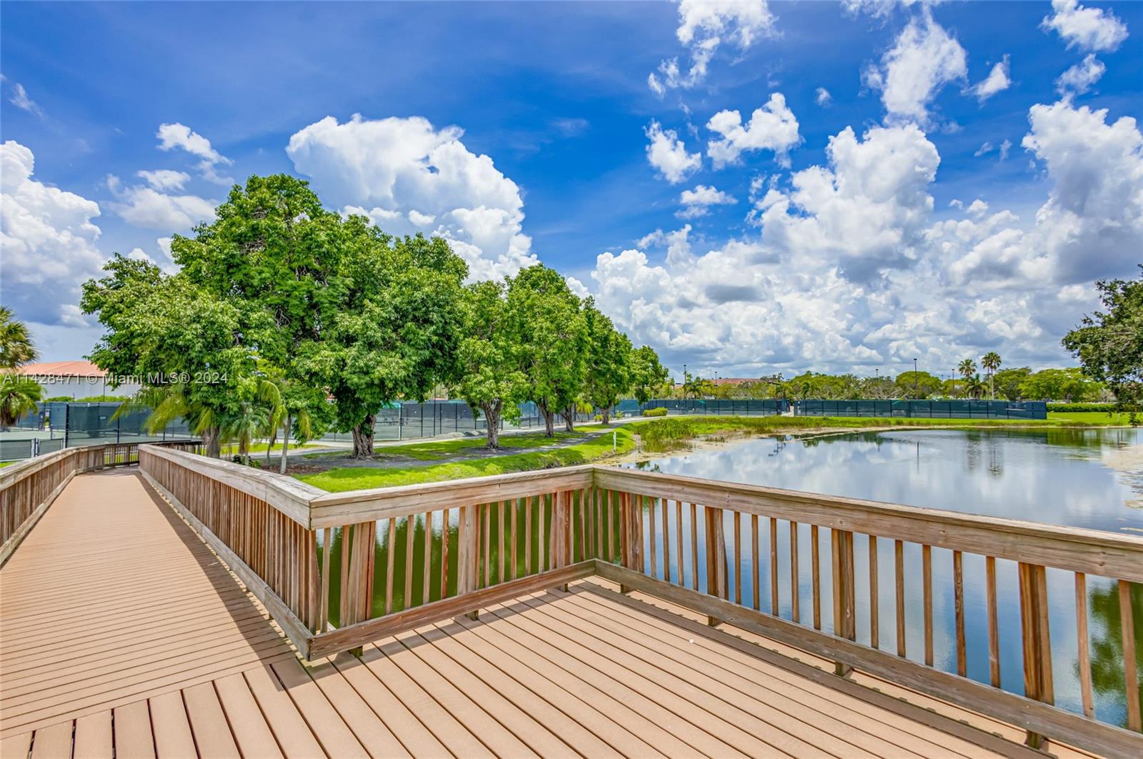 201 Club Dr 201 Property Photo 49