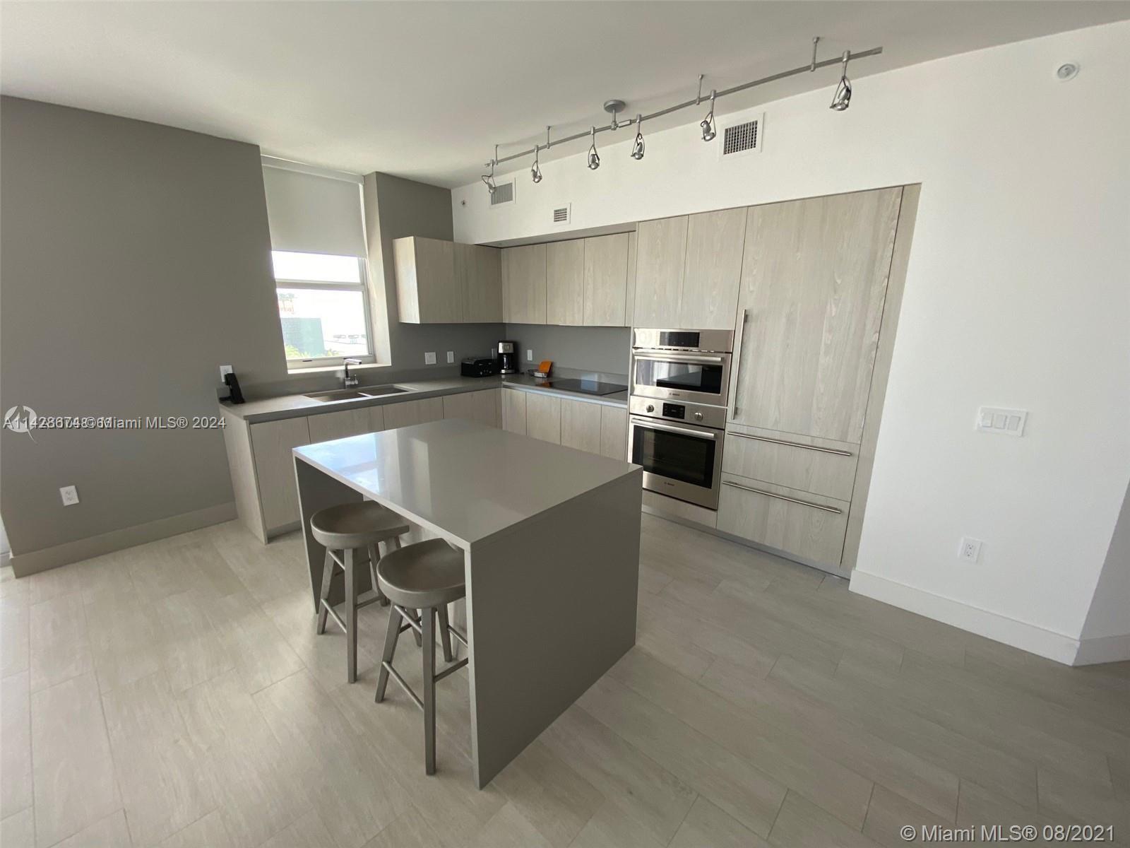 4010 S Ocean Dr R301 Property Photo 11