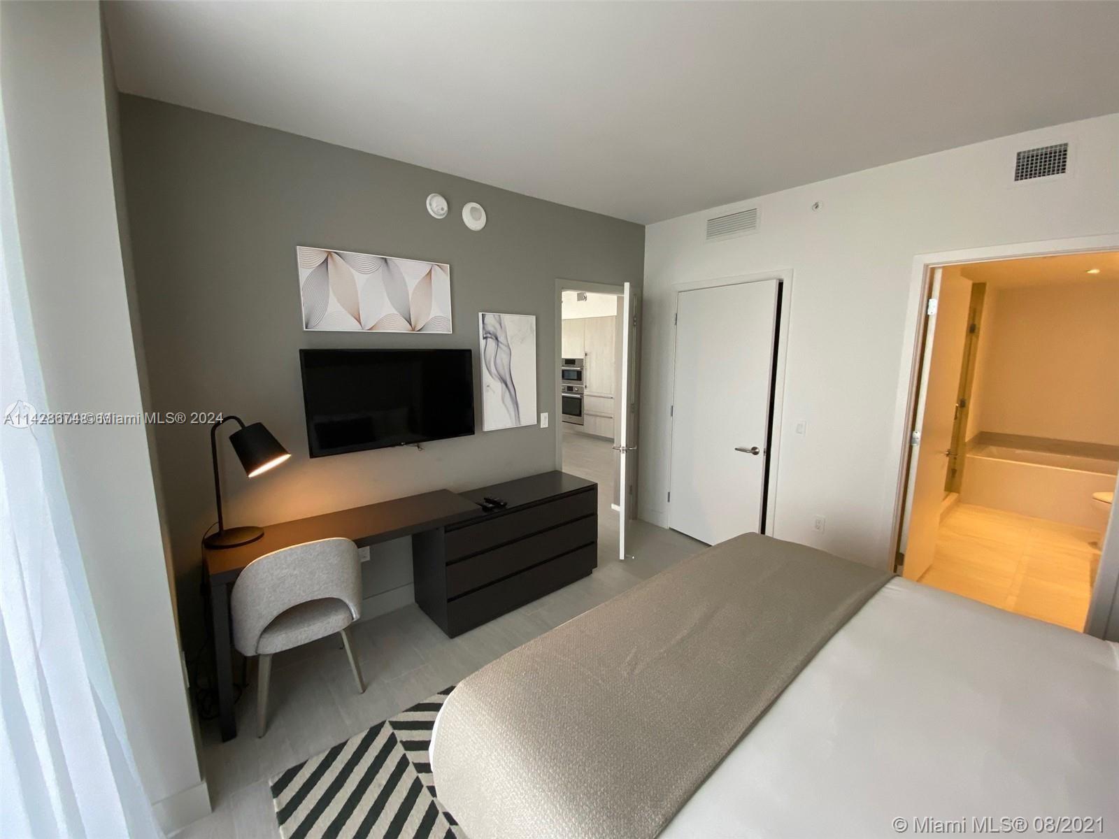4010 S Ocean Dr R301 Property Photo 15
