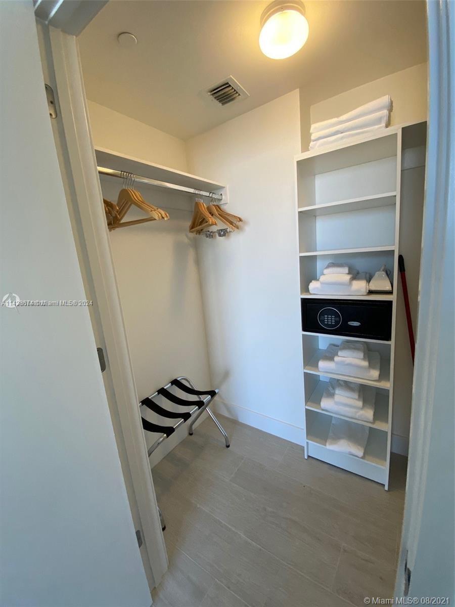 4010 S Ocean Dr R301 Property Photo 18