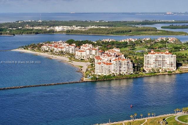 19116 Fisher Island Dr 19116 Property Photo 57