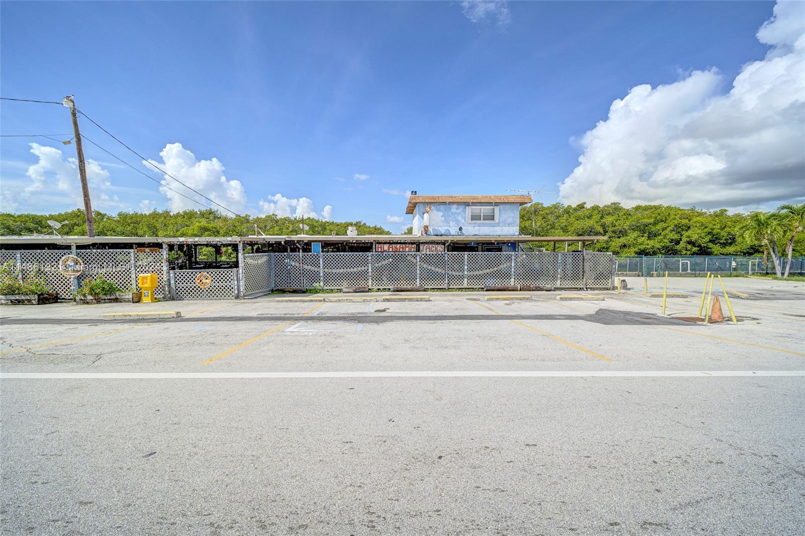Famous Seafood Restaurant For Sale In The Keys! Property Photo