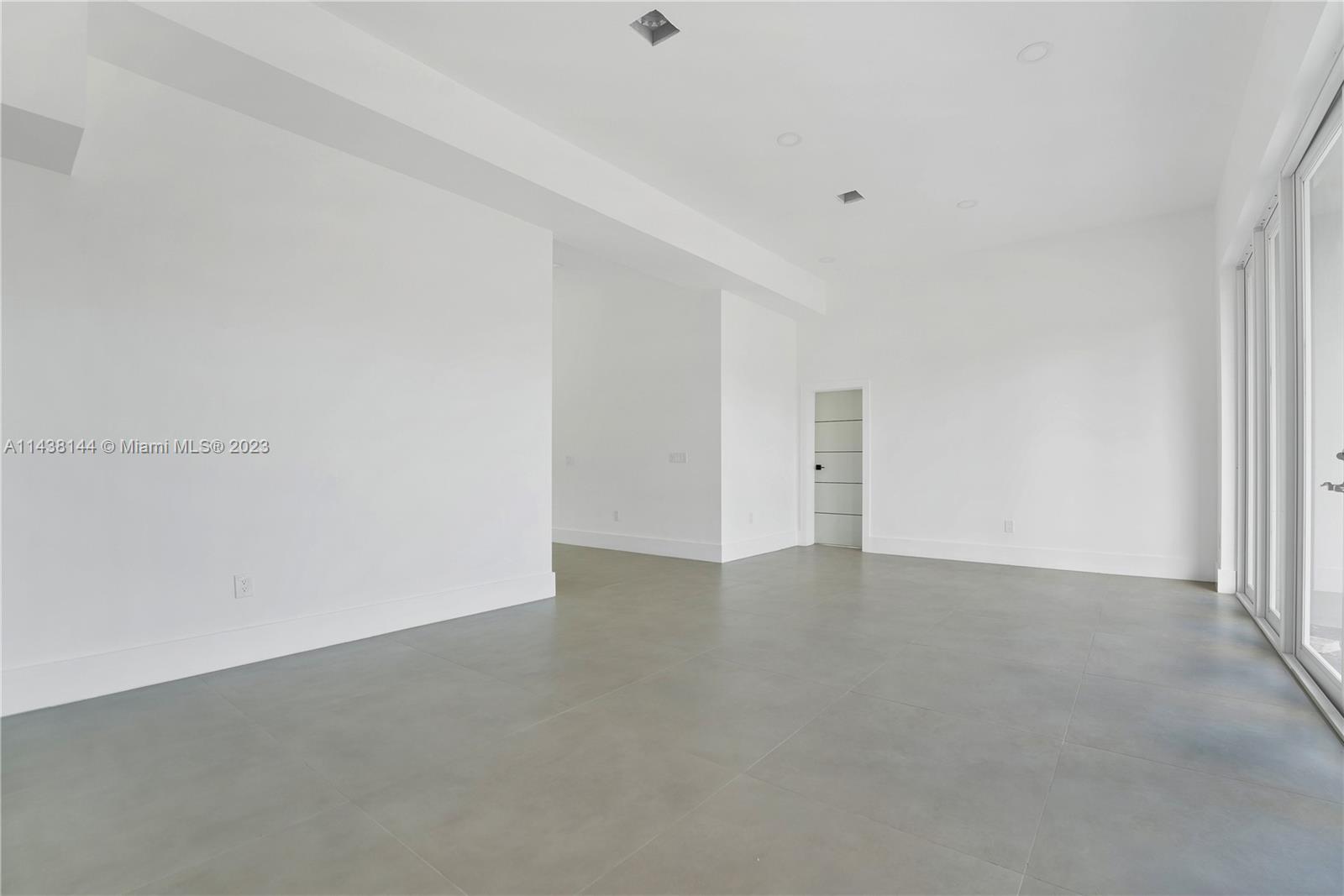 13780 N Miami Ave Property Photo 12