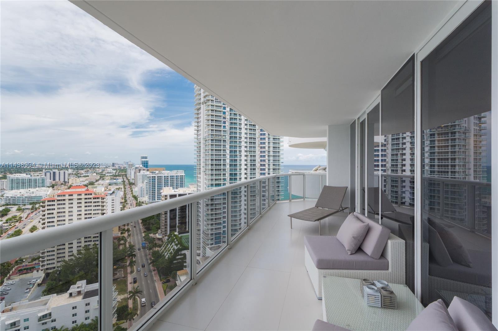 6301 Collins Ave 3006 Property Photo 10