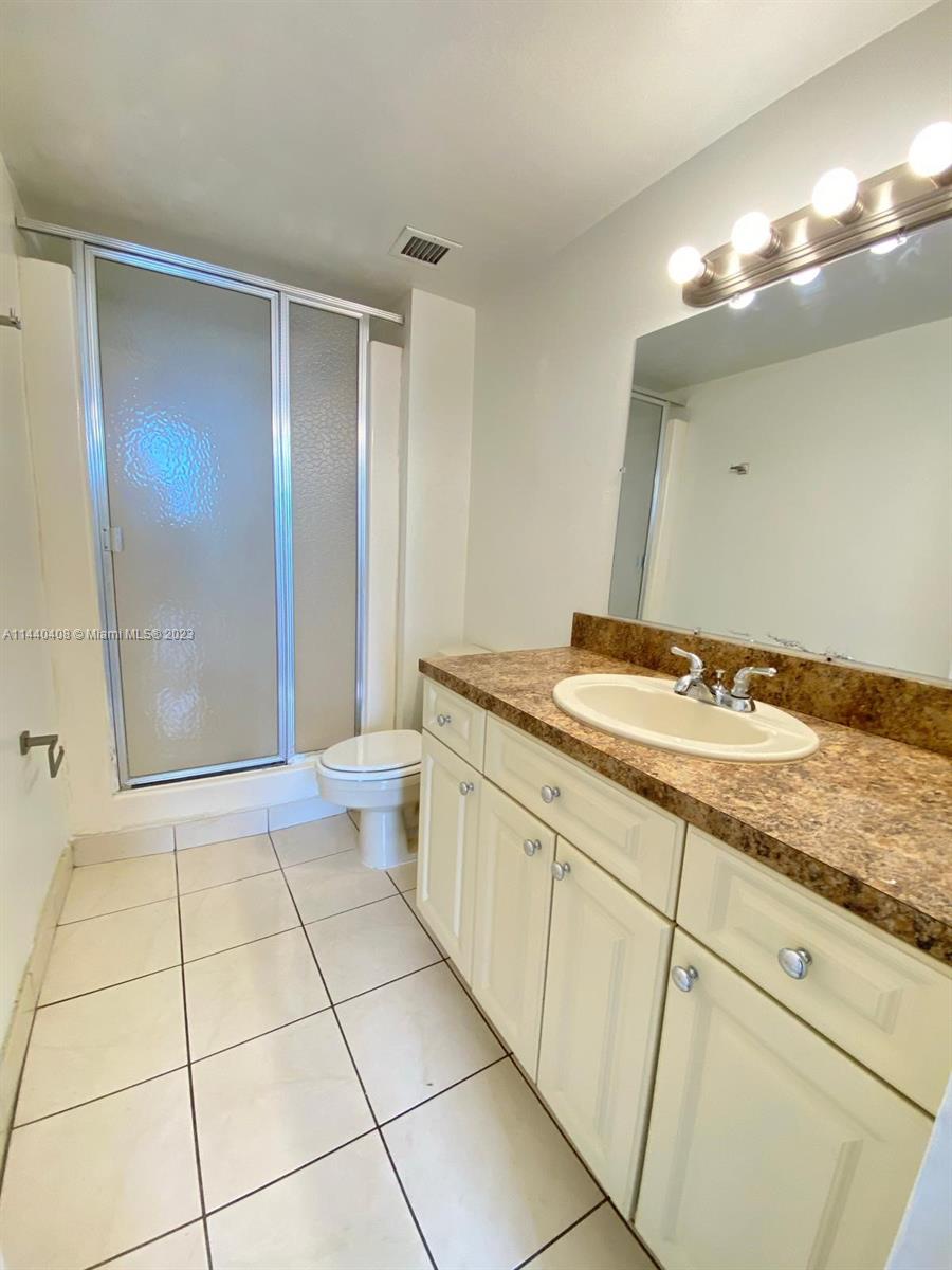13499 Biscayne Blvd 1408 Property Photo 9