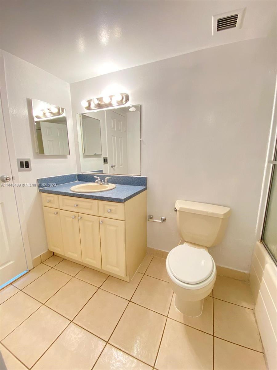 13499 Biscayne Blvd 1408 Property Photo 10