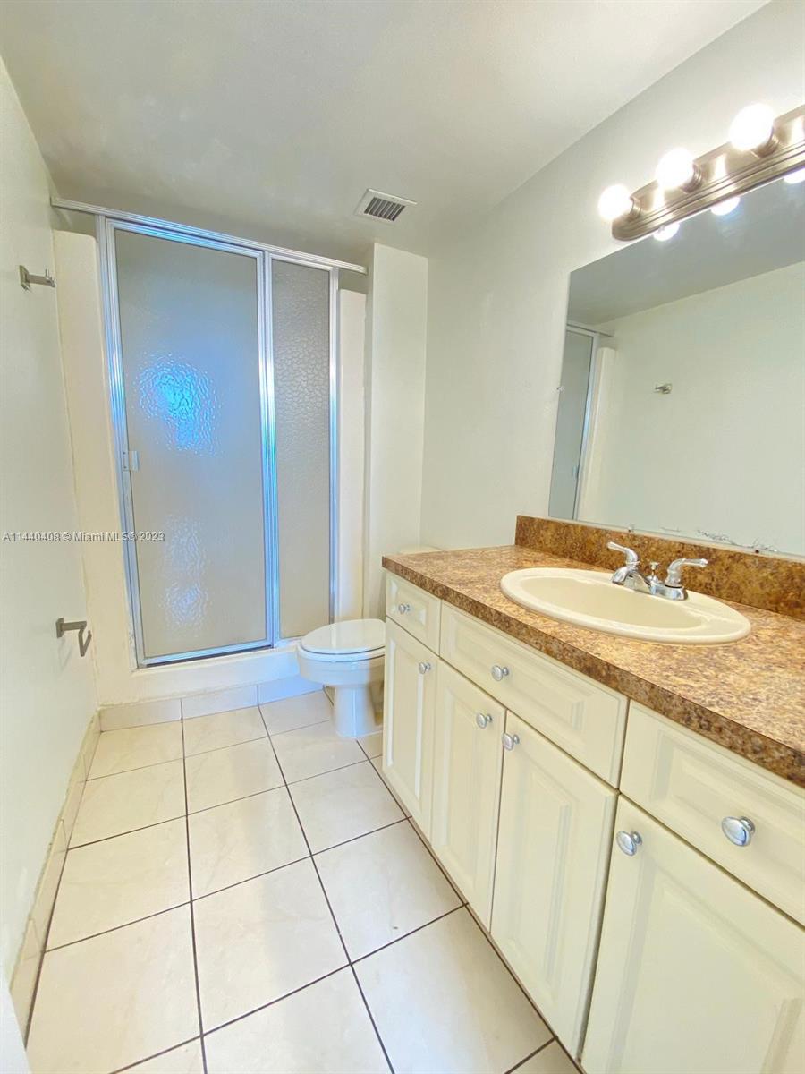 13499 Biscayne Blvd 1408 Property Photo 14