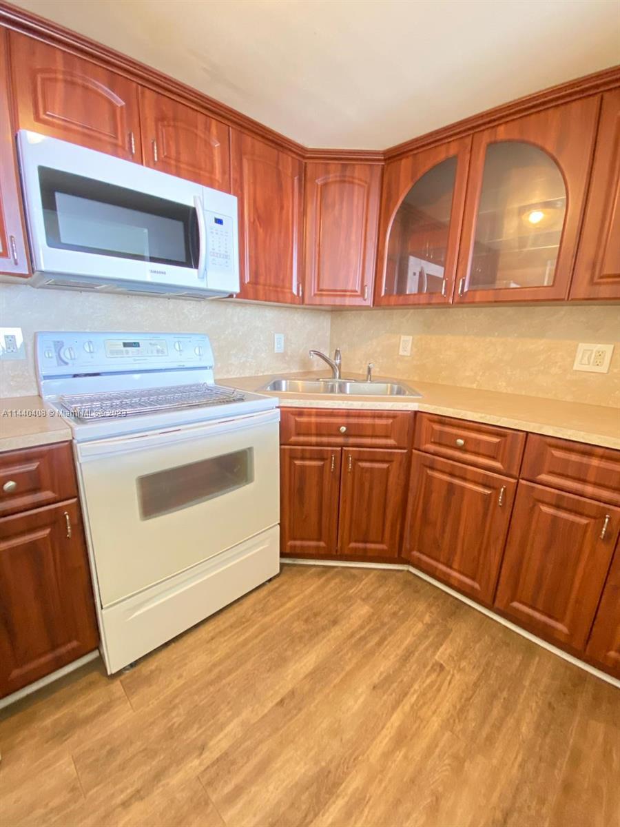 13499 Biscayne Blvd 1408 Property Photo 16
