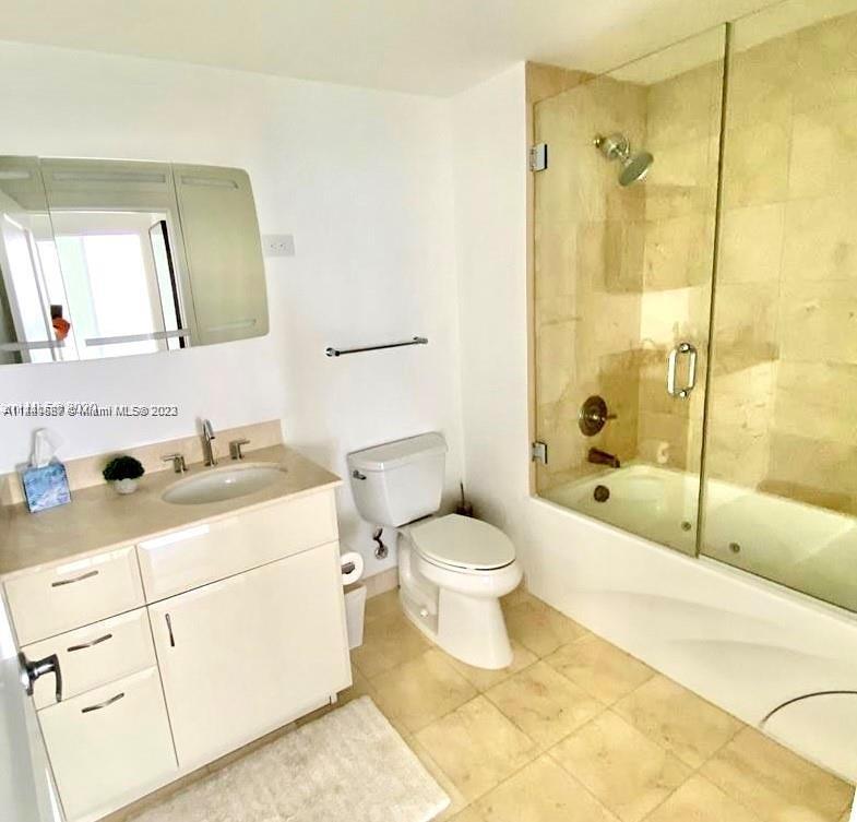 6365 Collins Ave 3010 Property Photo 25
