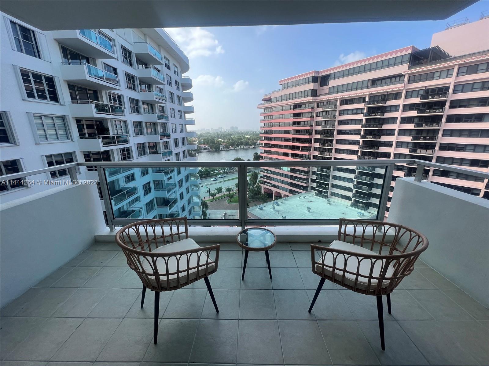 5161 Collins Ave 1211 Property Photo 15