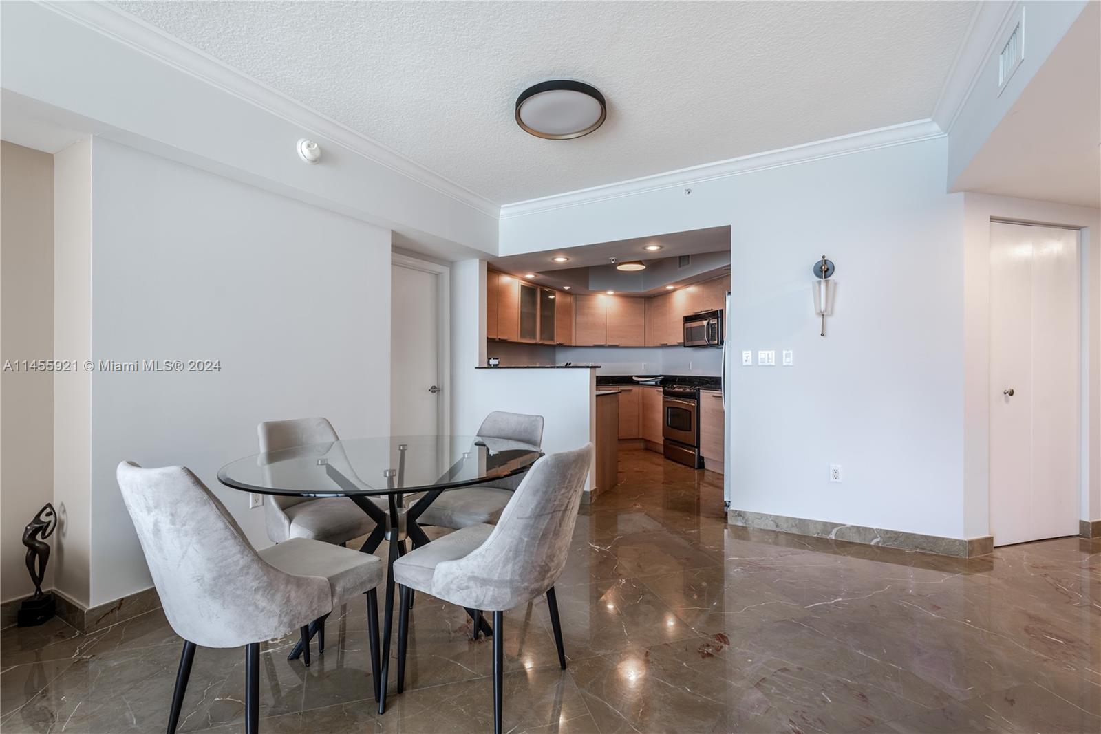 16699 Collins Ave 2501 Property Photo 5