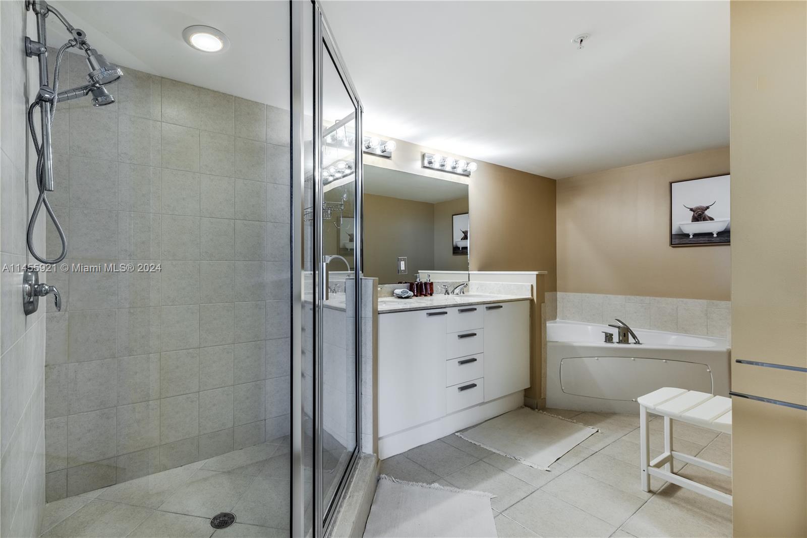 16699 Collins Ave 2501 Property Photo 17