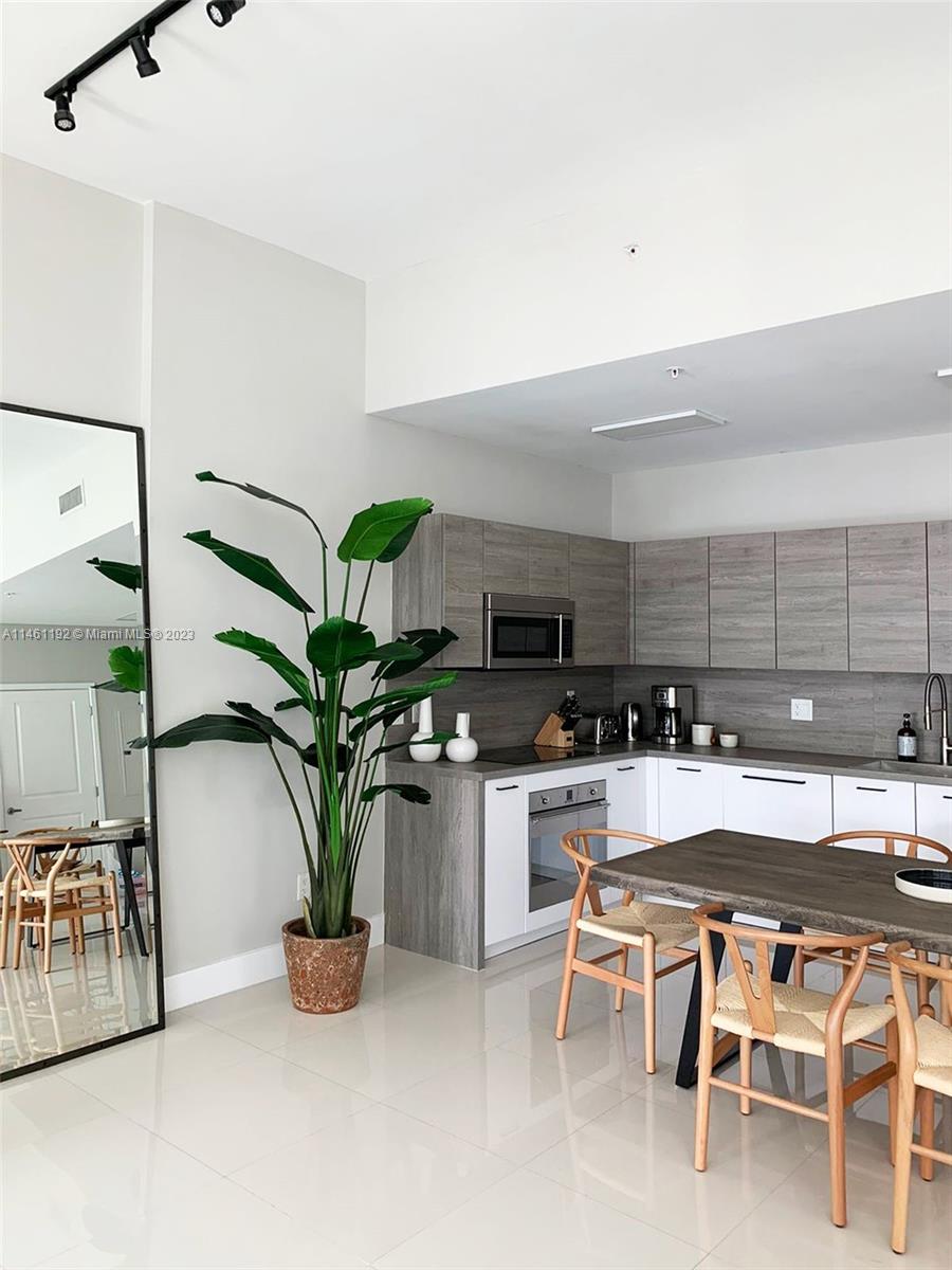 400 Sunny Isles Blvd 119 Property Photo 8