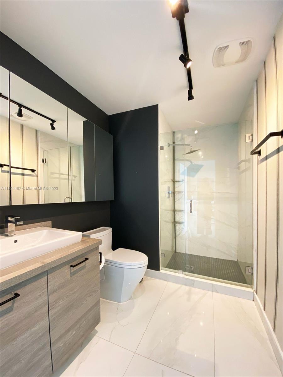 400 Sunny Isles Blvd 119 Property Photo 17