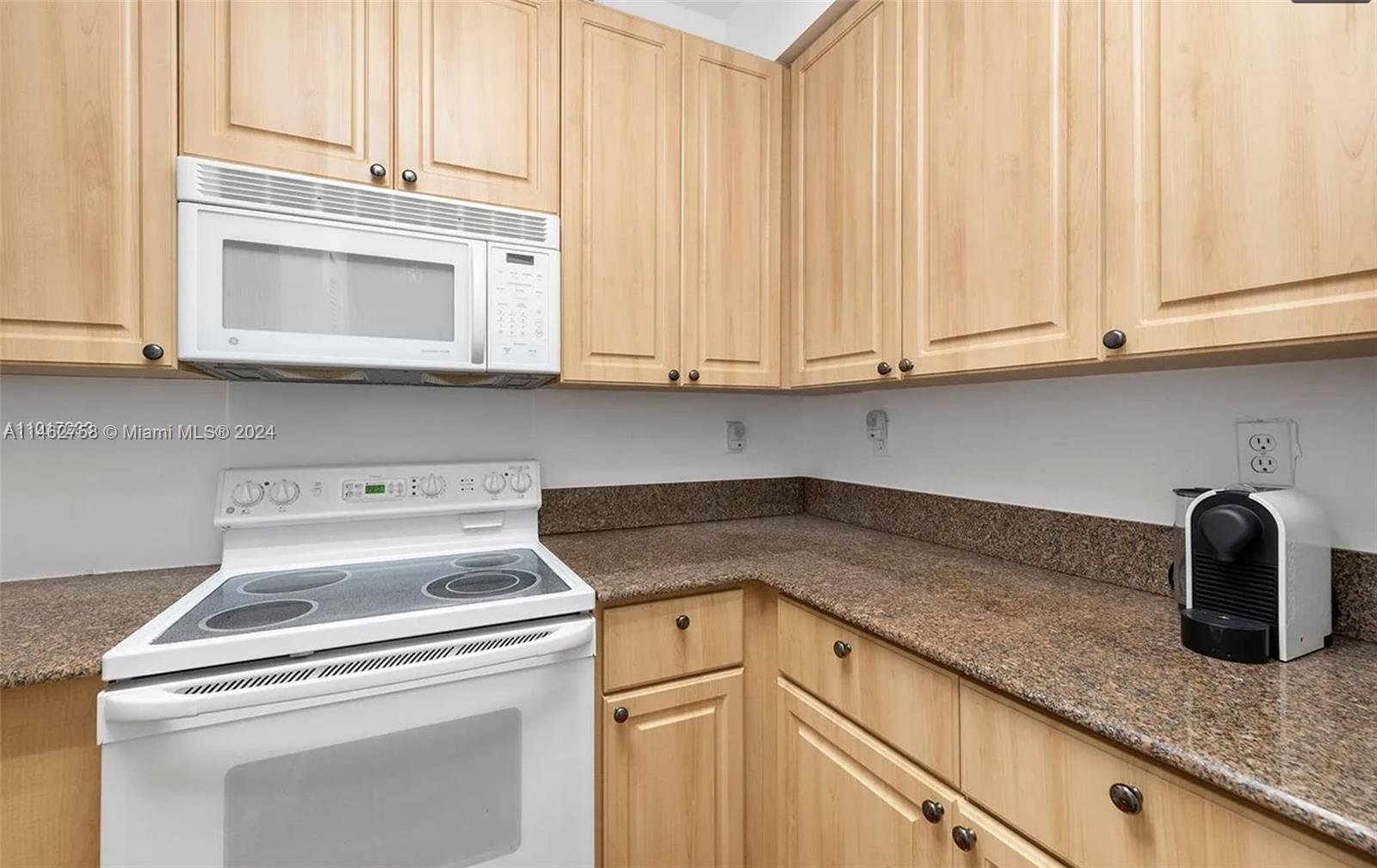 1 Century Ln 209 Property Photo 25