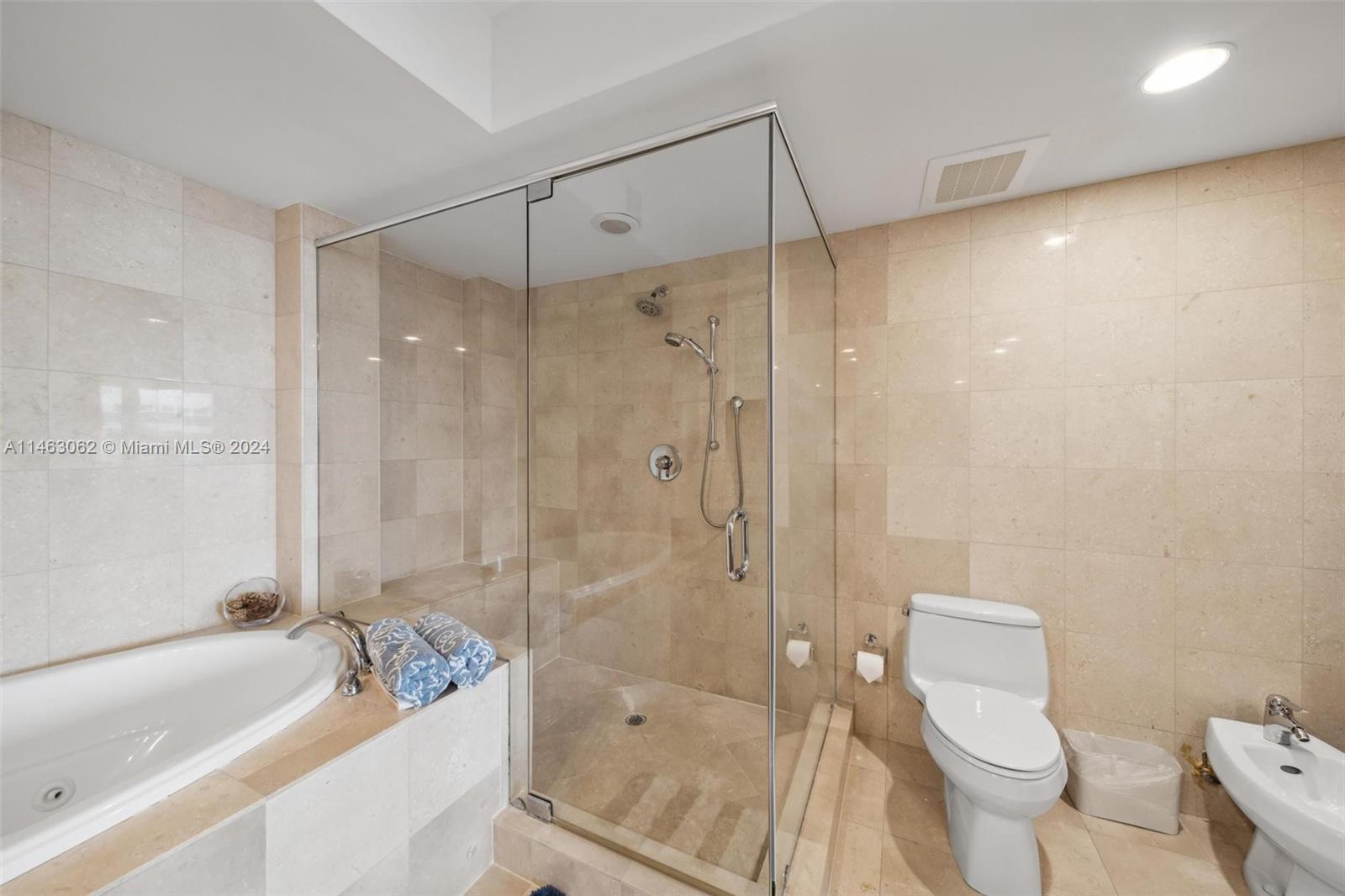 1830 S Ocean Dr 4404 Property Photo 19