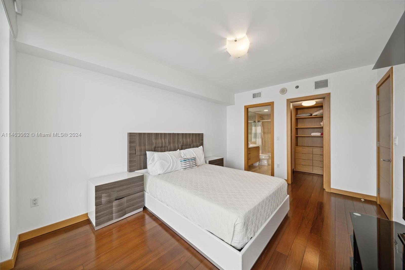 1830 S Ocean Dr 4404 Property Photo 21