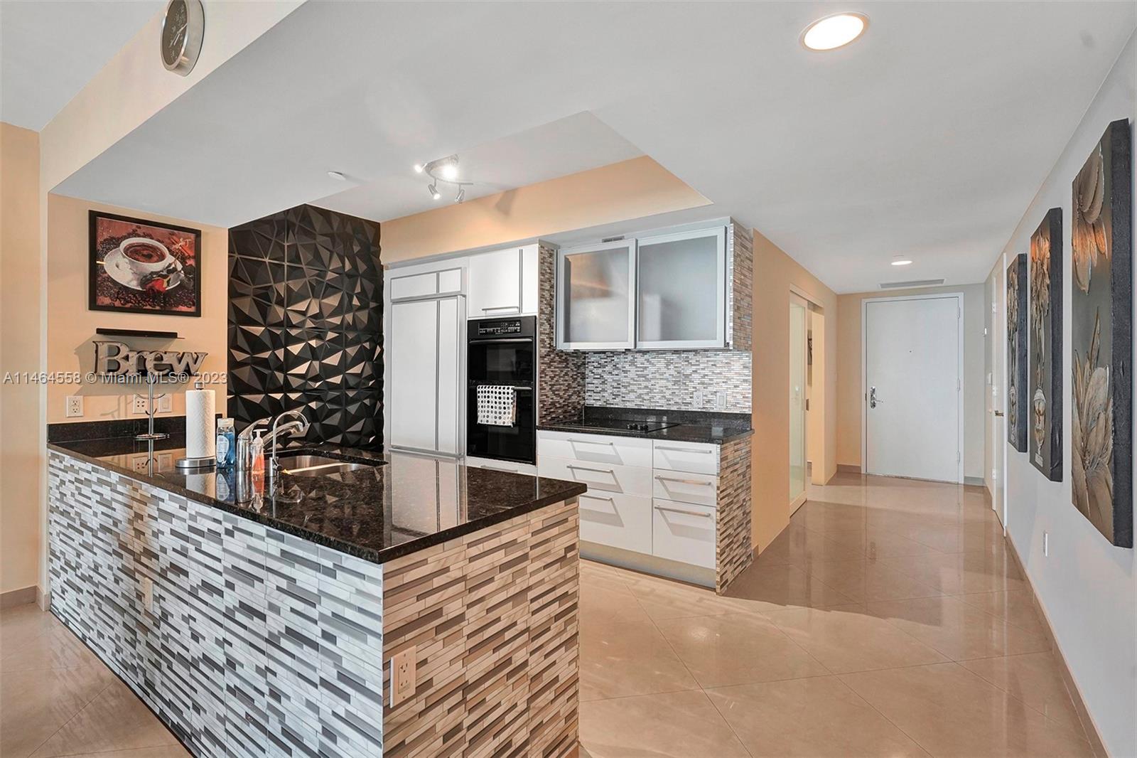1830 S Ocean Dr 4111 Property Photo 4