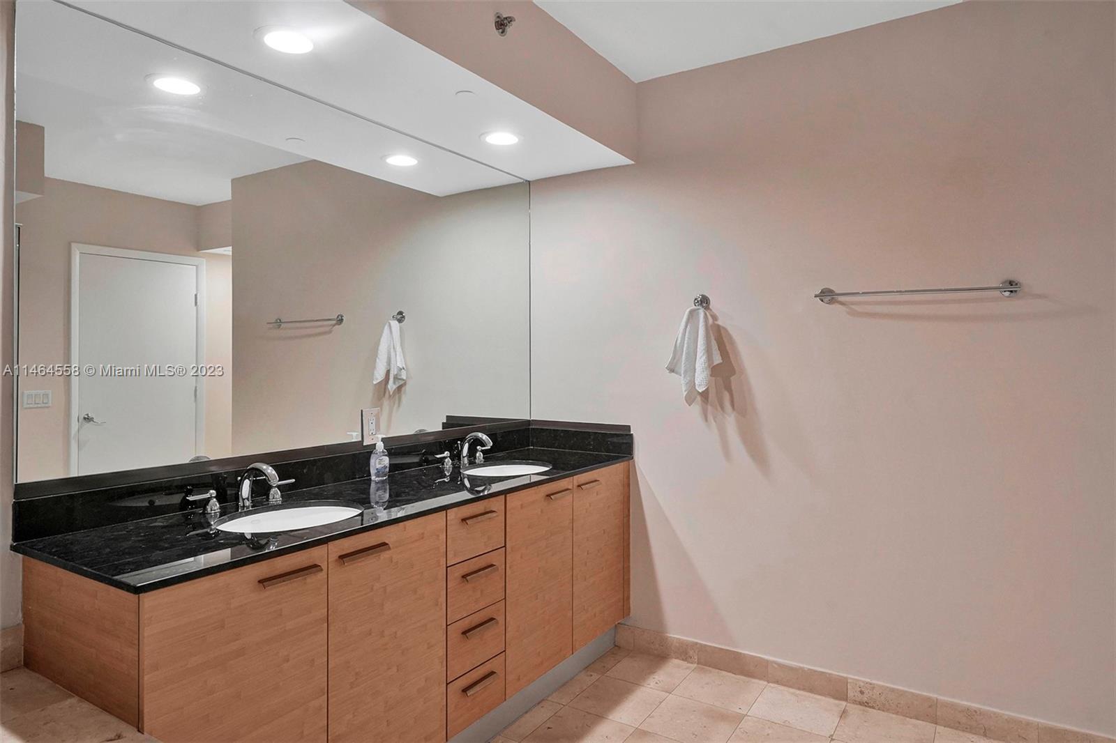 1830 S Ocean Dr 4111 Property Photo 34