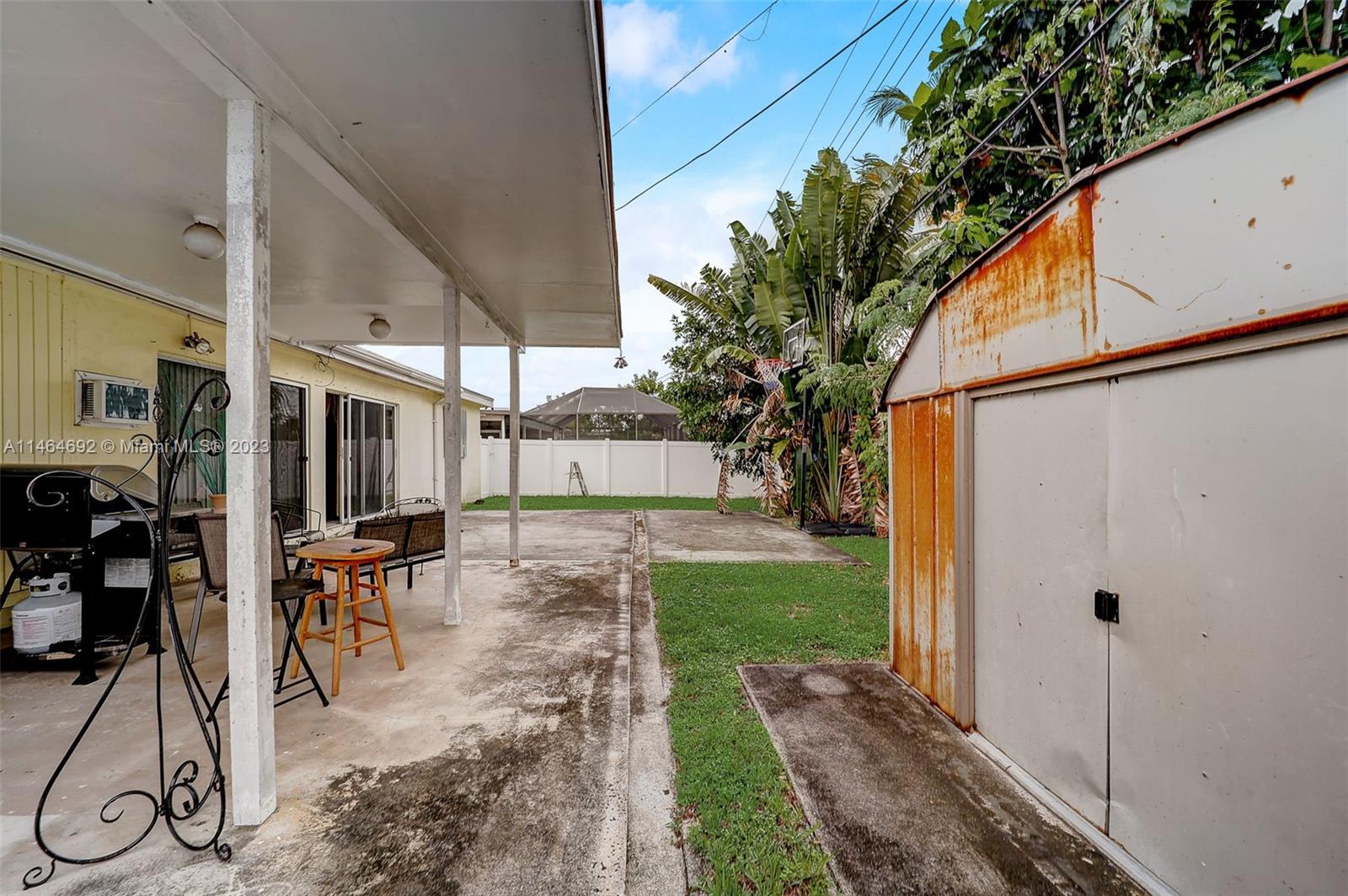 Property Photo 23