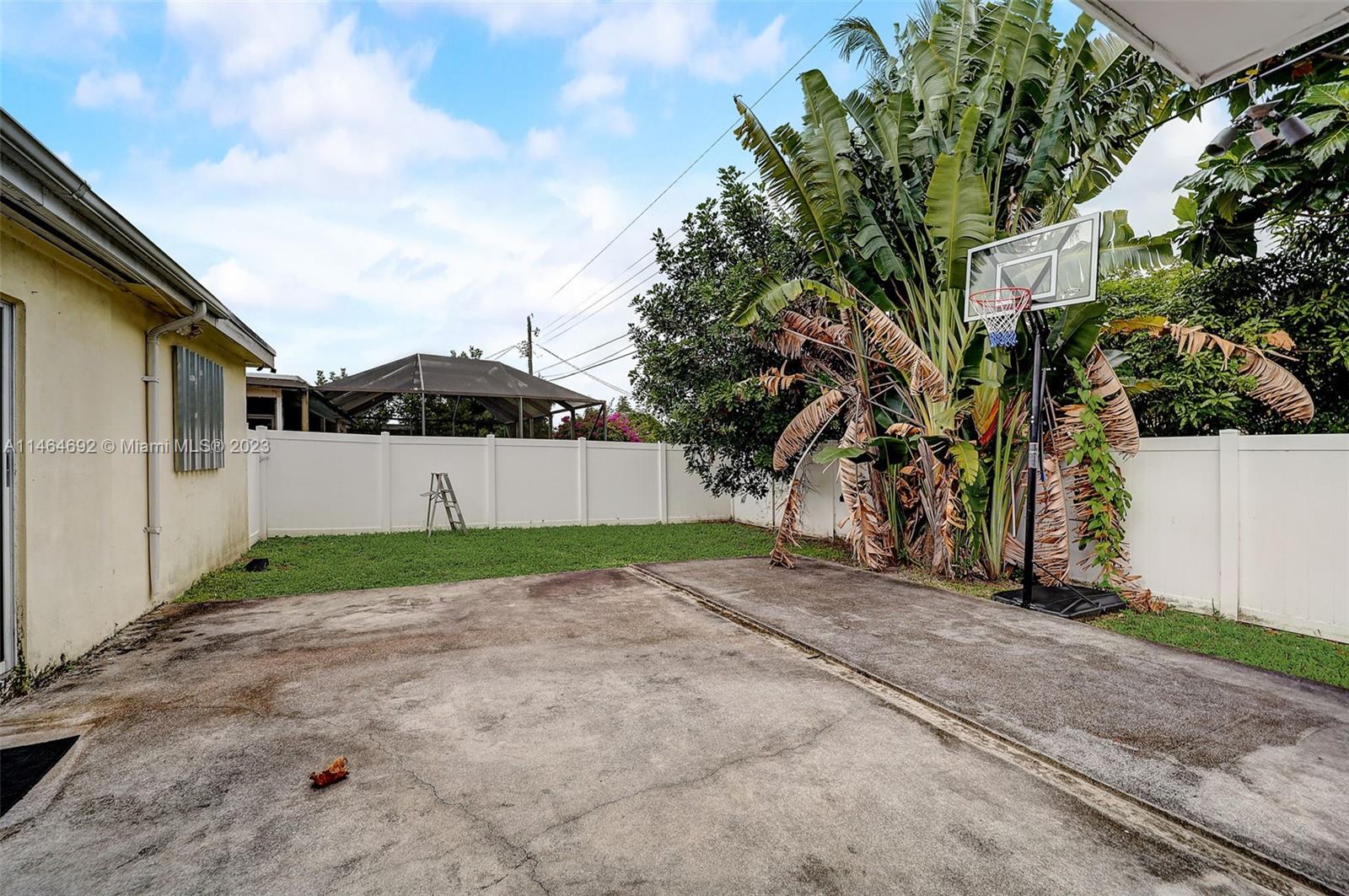Property Photo 26