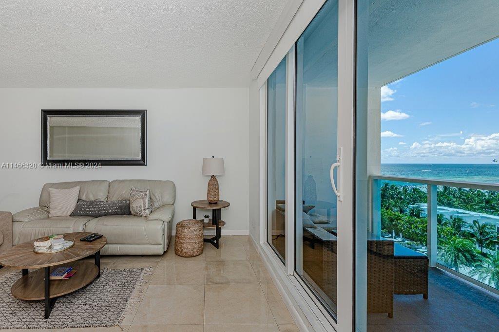 2301 Collins Ave 803 Property Photo 5